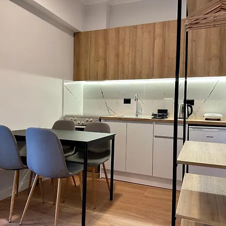 Lidia Apartmán Sarandë